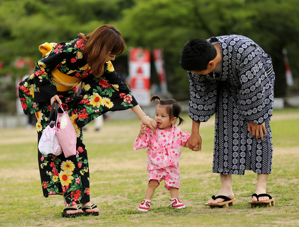 Summer Kimono Festival In Himeji